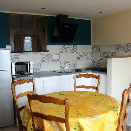 Location 5 Place Des Moulieres * Saint-Julien-du-Verdon